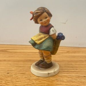 Vintage Goebel Hummel “Bashful” Figurine #377